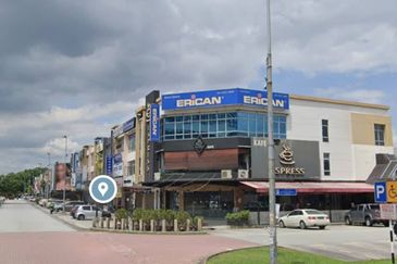 Botanic Mahogani 3 Storey Shop for Sale 