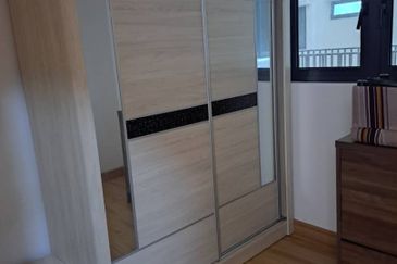 GM Remia Residence Semi- Furnished For Rent / Sale