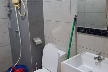 GM Remia Residence Semi- Furnished For Rent / Sale