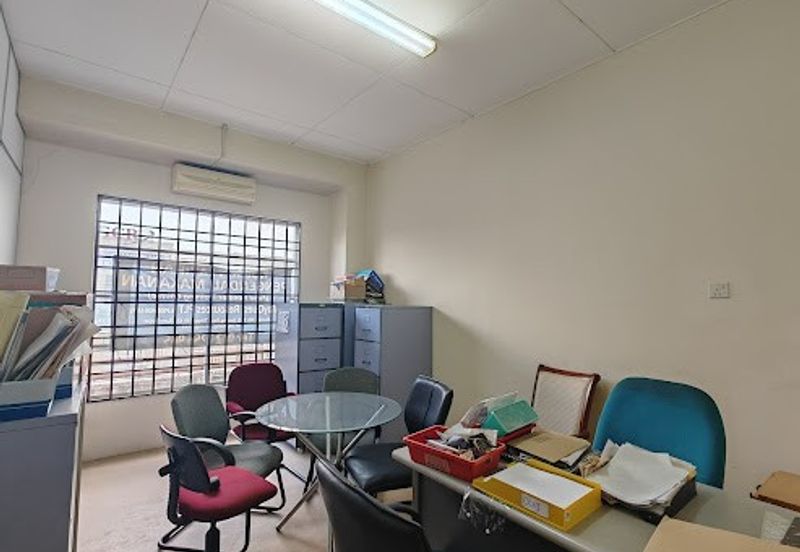 Bayu Tinggi Commercial Centre -Taipan