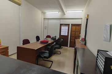 Bayu Tinggi Commercial Centre -Taipan