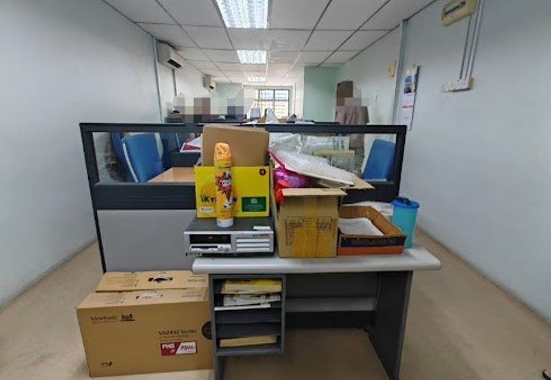 Bayu Tinggi Commercial Centre -Taipan