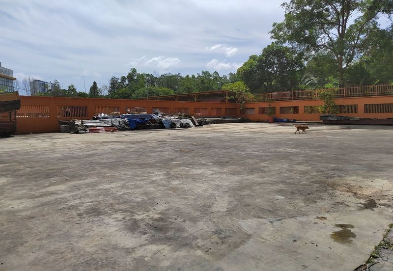 Warehouse at Taman Kajang Jaya for RENT! Semenyih. Selangor.