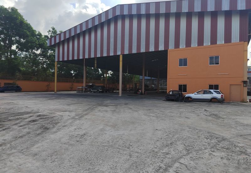 Warehouse at Taman Kajang Jaya for RENT! Semenyih. Selangor.