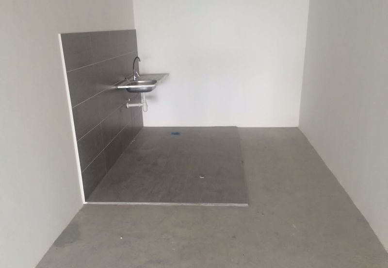 3 Storey Semi D Factory for SALES in Palms Industrail Park, Bandar Technology, Kajang. Selangor.