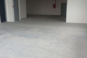 3 Storey Semi D Factory for SALES in Palms Industrail Park, Bandar Technology, Kajang. Selangor.