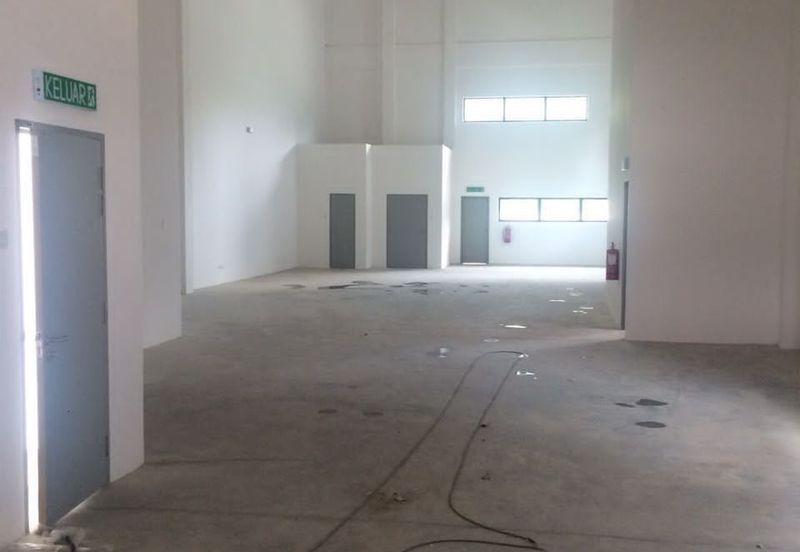 3 Storey Semi D Factory for SALES in Palms Industrail Park, Bandar Technology, Kajang. Selangor.
