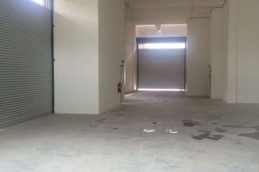 3 Storey Semi D Factory for SALES in Palms Industrail Park, Bandar Technology, Kajang. Selangor.