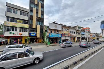 5 Storey  Shop for Sales in Pudu.! Jalan Pudu, KLCC, KL City, Kuala Lumpur.