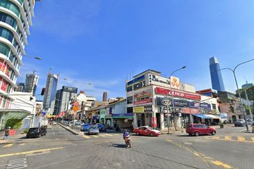 5 Storey  Shop for Sales in Pudu.! Jalan Pudu, KLCC, KL City, Kuala Lumpur.