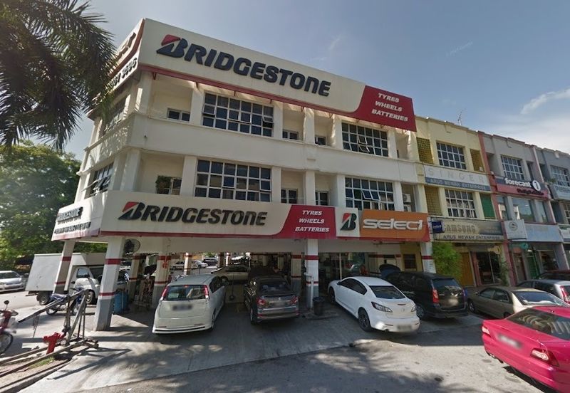 Shop for Sales in Balakong , Seri Kembangan, Cheras.