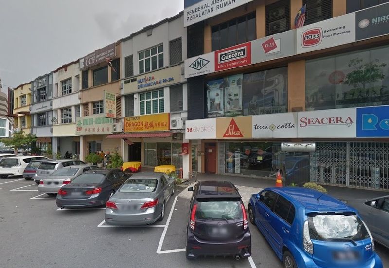 Shop for Sales in Balakong , Seri Kembangan, Cheras.