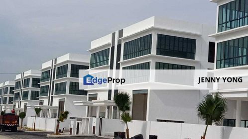 3 Storey Factory in  Seri kembangan for RENT! , Taman Bukit Serdang,  Balakong. Selangor., Selangor, Seri Kembangan