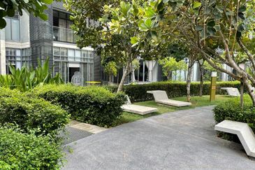 Mirage By The Lake @ Perdana Lakeview West