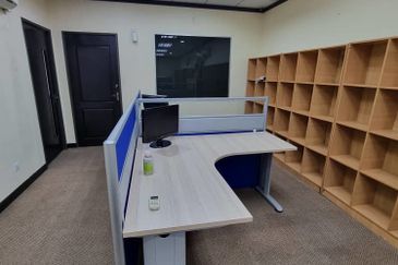 Taman Sri Batu Caves