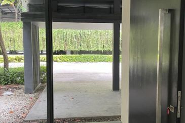 Mirage By The Lake @ Perdana Lakeview West