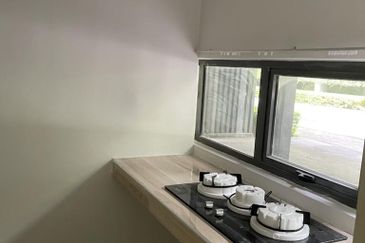 Mirage By The Lake @ Perdana Lakeview West