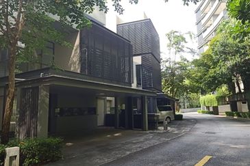 Mirage By The Lake @ Perdana Lakeview West