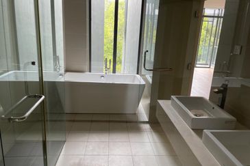 Mirage By The Lake @ Perdana Lakeview West