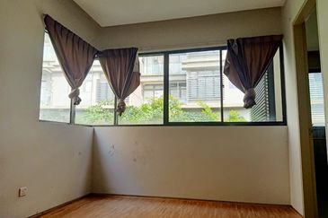 Mirage By The Lake @ Perdana Lakeview West