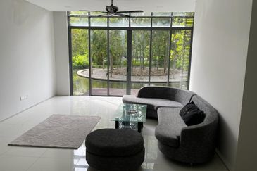 Mirage By The Lake @ Perdana Lakeview West