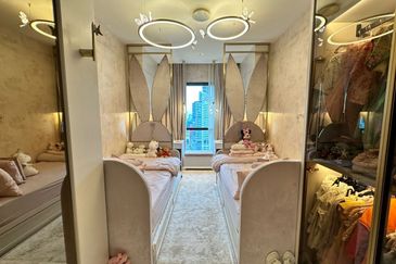 Aria Luxury Residence