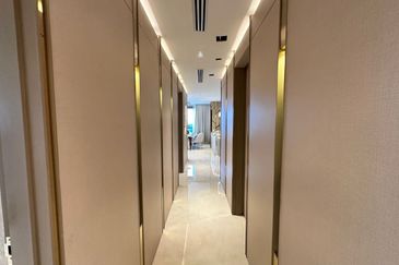 Aria Luxury Residence