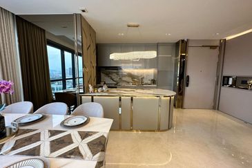 Aria Luxury Residence