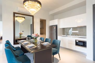 Pavilion Embassy Residence