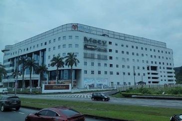 Wisma Minlon Warehouse for RENT!