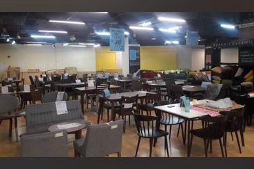 Wisma Minlon Warehouse for RENT!