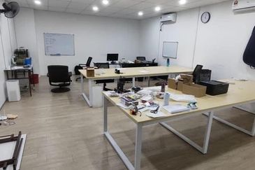 Wisma Minlon Warehouse for RENT!