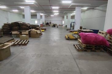 Kampung Baru Seri Kembangan [Industrial]