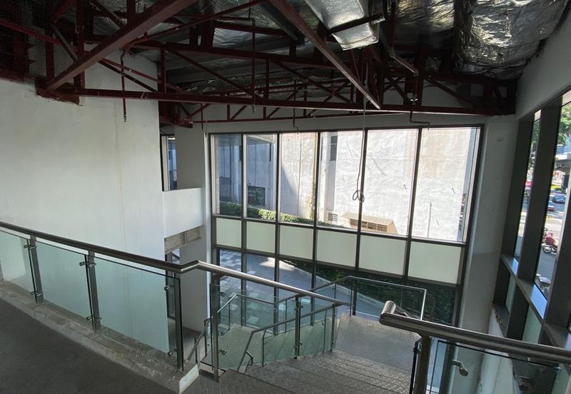 Bukit Bintang Conner  duplex shop building near  pavilion KL City for  RENT!