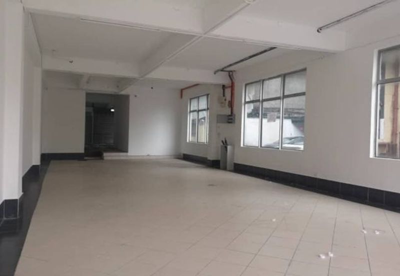 Jalan Bukit Bintang  Ground floor  Shop for Rent!