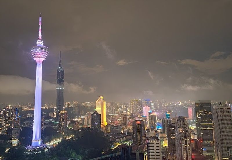 Face Platinum Suites