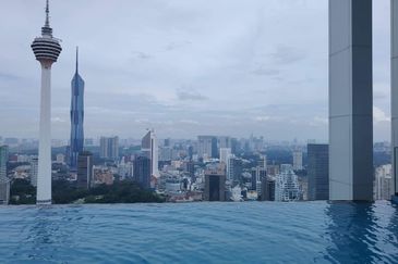 Face Platinum Suites