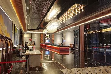 Face Platinum Suites