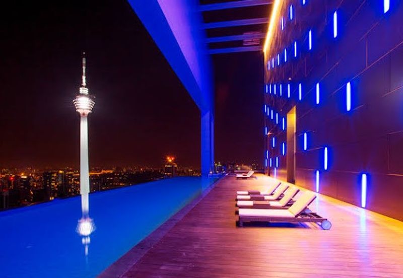 Face Platinum Suites