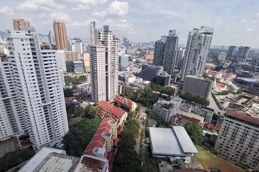 Sixceylon Condominium