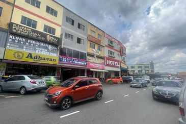 Jalan Pasar Baru, Pekan Semenyih