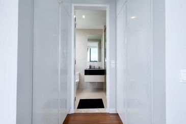 Pavilion Ceylon Hill