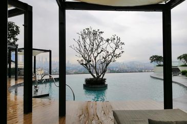 28 Boulevard (28 BLVD)