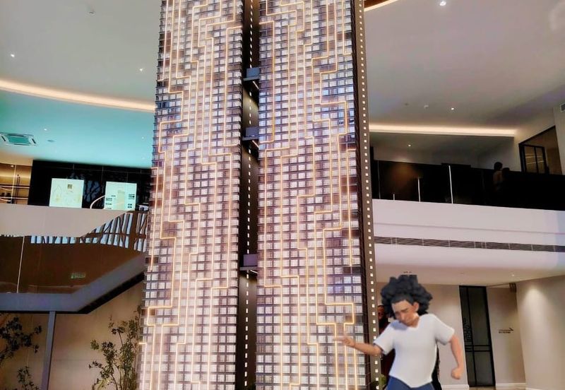 Armani Hallson @ KLCC