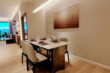 Armani Hallson @ KLCC