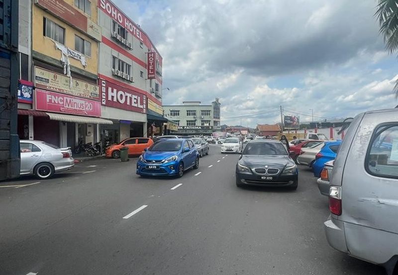 Jalan Pasar Baru, Pekan Semenyih