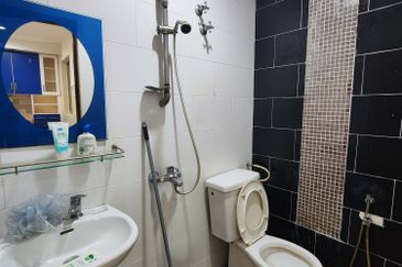 Lorong Batu Nilam 13