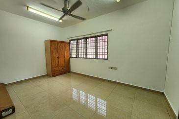 Lorong Batu Nilam 13