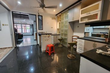 Lorong Batu Nilam 13