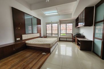 Lorong Batu Nilam 13